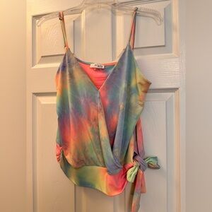 TYE DYE TOP.  SIZE medium.